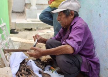 LIMPIA DE HUESOS: UNA PECULIAR TRADICIÓN QUE ATRAE VISITANTES A POMUCH/CAMPECHE. Por: Yair Rodríguez (*)