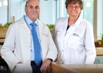 NOBEL DE MEDICINA A PIONEROS DE VACUNA CONTRA EL COVID-19