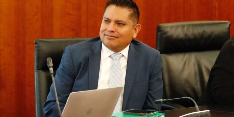 SENADO: DESIGNAN A CARLOS CRUZ COMO NUEVO TITULAR DE LA COORDINACIÓN DE COMUNICACIÓN