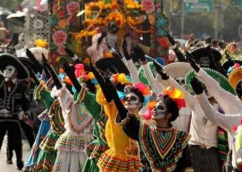 DÍA DE MUERTOS: MEGA PROCESIÓN DE CATRINAS 2023 EN CDMX