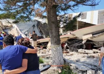 ACCIDENTE EN CD. MADERO: SE DERRUMBA IGLESIA, SUMAN 10 FALLECIDOS Y DECENAS DE HERIDOS