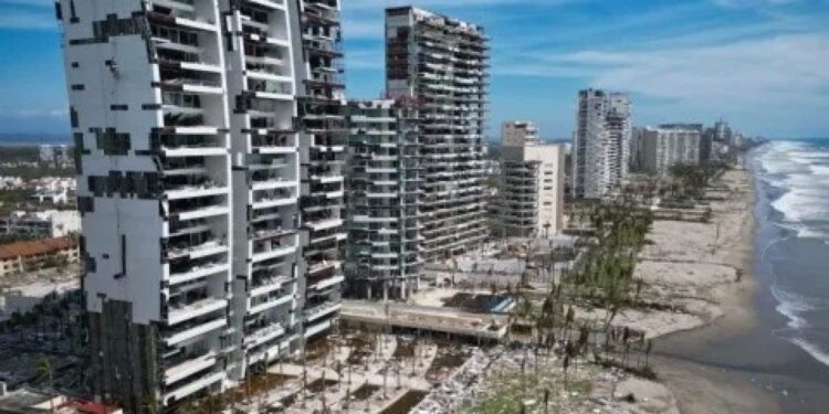 AMLO: NUEVA ETAPA DE RECONSTRUCCIÓN Y MEJORAS PARA ACAPULCO