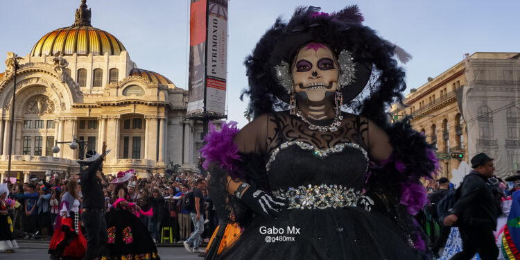 FIGURAS GIGANTES Y TRADICIÓN (DIA DE MUERTOS 2023) FOTO REPORTAJE. Por Gabriel Morales (*)