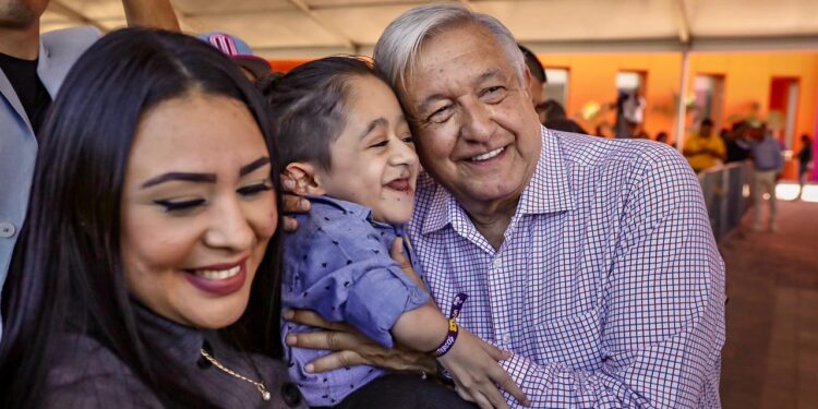 PRESIDENTE ENVIARÁ INICIATIVA CONSTITUCIONAL PARA GARANTIZAR APOYO A MENORES CON DISCAPACIDAD