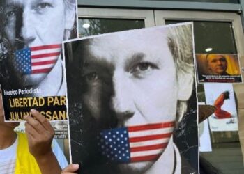 REVELAN PLAN DE LA CIA PARA SECUESTRAR Y MATAR A JULIAN ASSANGE (FUNDADOR DE WIKILEAKS)