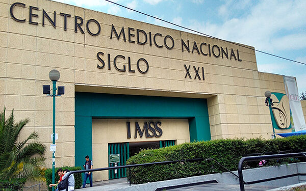 SALUD PÚBLICA: CENTRO MÉDICO NACIONAL SIGLO XXI CUMPLE 61 AÑOS