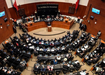 SENADO: AVANZA DICTAMEN QUE IMPIDE A JUECES Y MAGISTRADOS FRENAR REFORMAS