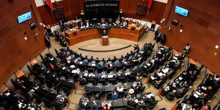 SENADO: AVANZA DICTAMEN QUE IMPIDE A JUECES Y MAGISTRADOS FRENAR REFORMAS