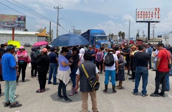 ESTADO DE MÉXICO: BLOQUEAN EN CHALCO DAMNIFICADOS VÍA MÉXICO-CUAUTLA
