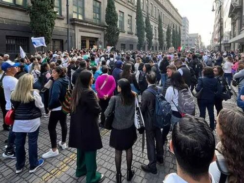CIERRAN ACCESOS A LA SCJN POR MANIFESTACIÓN