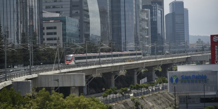 SE INAUGURA ESTACIÓN DE SANTA FE Y TREN SUBURBANO