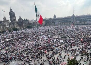 SEXTO Y ÚLTIMO INFORME DE AMLO EN EL ZÓCALO (INICIA A LAS 11:00)