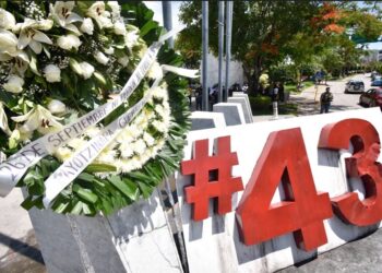 UNA DÉCADA DESPUÉS AÚN FALTAN LOS 43 DE AYOTZINAPA