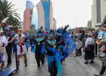 CRÓNICA DANZANTE DE UN MICTLÁN URBANO (Día de Muertos CDMX, 2024). Por Ulises Paniagua (*)