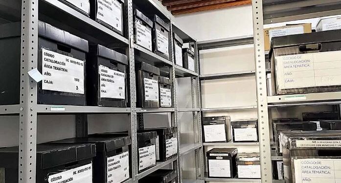 FIC: SE DIGITALIZÓ 52 AÑOS DEL ARCHIVO HISTÓRICO DEL CERVANTINO