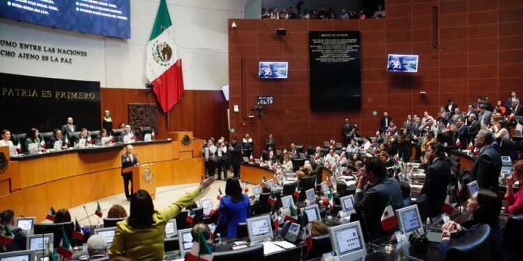 AUSTERIDAD RIGUROSA EN EL CONGRESO DE LA UNIÓN