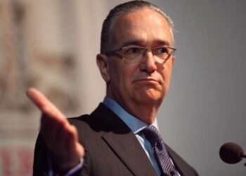 RICARDO SALINAS PLIEGO PIERDE 5,500 MILLONES DE DÓLARES TRAS DESCALABRO DE ELEKTRA EN BMV
