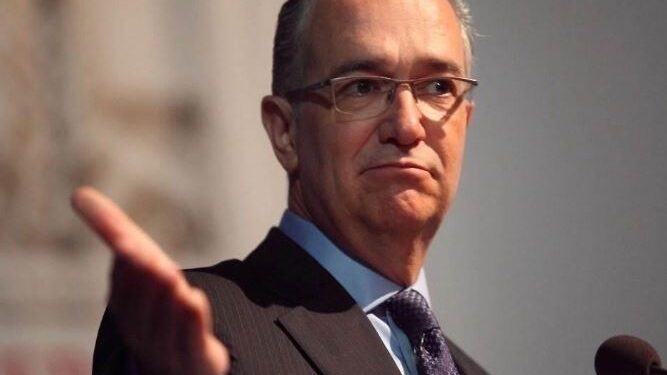 RICARDO SALINAS PLIEGO PIERDE 5,500 MILLONES DE DÓLARES TRAS DESCALABRO DE ELEKTRA EN BMV