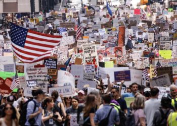 “NO KINGS”: MANIFESTACIONES CONTRA DONALD TRUMP EN CALLES Y PARQUES DE EEUU