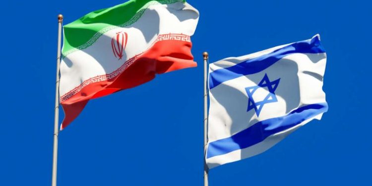 CONTINÚAN LOS ATAQUES Y NI IRÁN NI ISRAEL CONFIRMARON EL ALTO AL FUEGO