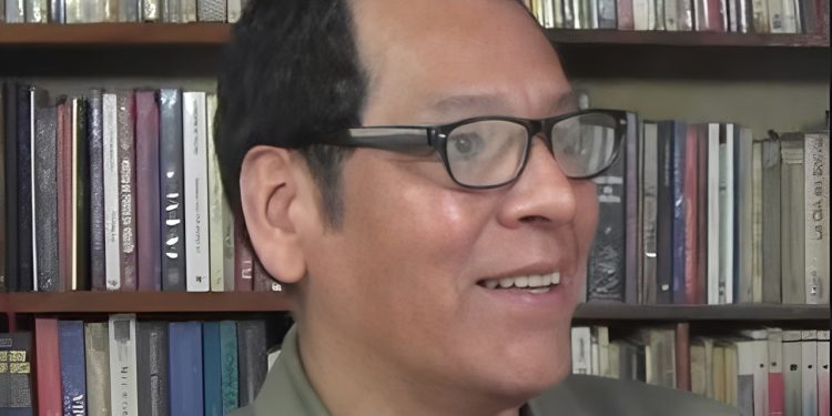 FIDELGANDO Y SU MUNDO PAUSADO. Por Daniel Plata Rivas (*)