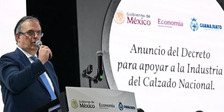 DECRETO PRESIDENCIAL PROHIBE LA IMPORTACIÓN TEMPORAL DE CALZADO TERMINADO