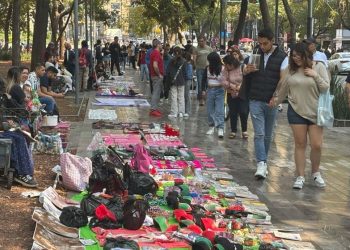 CENTRO HISTÓRICO: TOTAL DESORDEN EN EL COMERCIO AMBULANTE