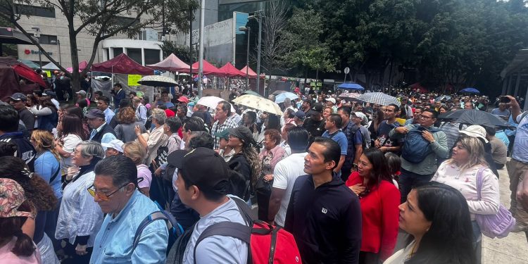 MARCHAN TRABAJADORES DE LA SSC DE LA CDMX