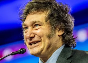 ARGENTINA: MILEI VIAJA A EEUU A CONSEGUIR OTRO PRÉSTAMO DE 30 MIL MILLONES DE DÓLARES