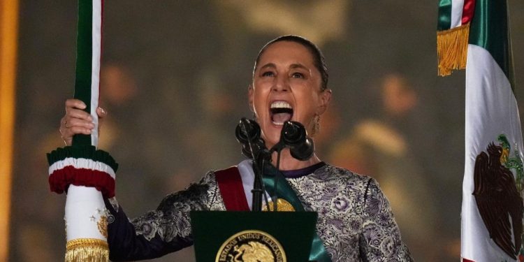 ACTO CÍVICO HISTÓRICO: GRITO Y DESFILE DE LA INDEPENDENCIA CON ROSTRO DE MUJER