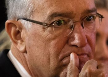 RICARDO SALINAS PAGA FIANZA PARA EVITAR IR A LA CARCEL EN EEUU