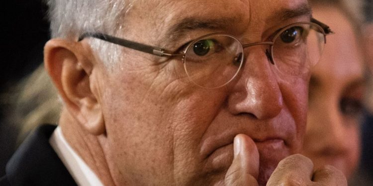 RICARDO SALINAS PAGA FIANZA PARA EVITAR IR A LA CARCEL EN EEUU