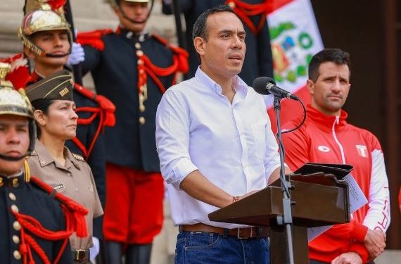 GOBIERNO DEL PERÚ NO DESCARTA INGRESAR A LA EMBAJADA DE MÉXICO PARA DETENER A BETSSY CHÁVEZ