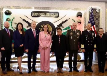 AUTORIDADES ANTIDROGAS DE EEUU Y GABINETE DE SEGURIDAD MEXICANO SE REUNEN TRAS GOLPE AL CJNG