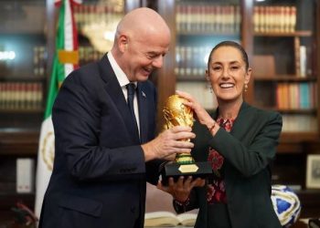 FIFA REITERA QUE EL MUNDIAL SE HARÁ EN MÉXICO Y QUE ENVIARÁ EQUIPO PARA VER ALGUNOS PENDIENTES