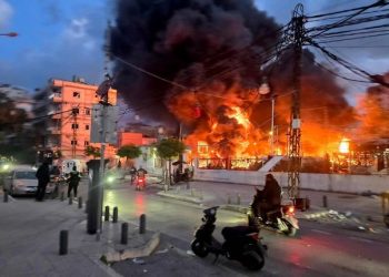 CHINA ADVIERTE QUE EEUU E ISRAEL DEBEN PONER FIN A LA GUERRA; SOBERANÍA DE IRAN DEBE SER RESPETADA