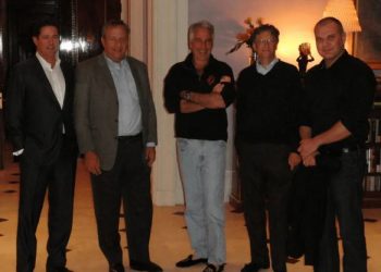 NYT: EN 20 AÑOS, EPSTEIN CULTIVÓ VÍNCULOS CON ALTOS EJECUTIVOS DE MICROSOFT