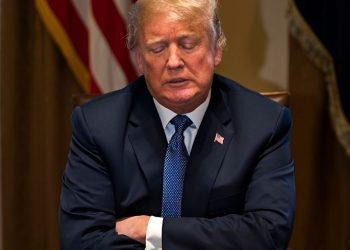 TRUMP, ENTRE LA DESESPERACIÓN Y EL RIDÍCULO MUNDIAL. Por Ignacio García (*)