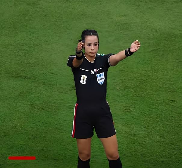 MUNDIAL 2026: LA MUJER DE NEGRO (Crónica) Por Juan Manuel Vázquez (*)