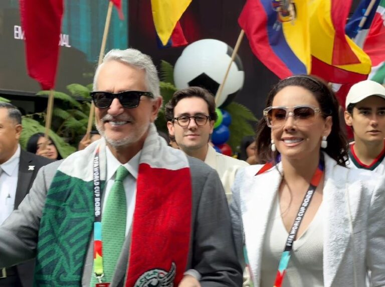 SALINAS PLIEGO, EL RECHAZADO; SHEINBAUM, LA INVISIBLE. Por Ignacio García (*)