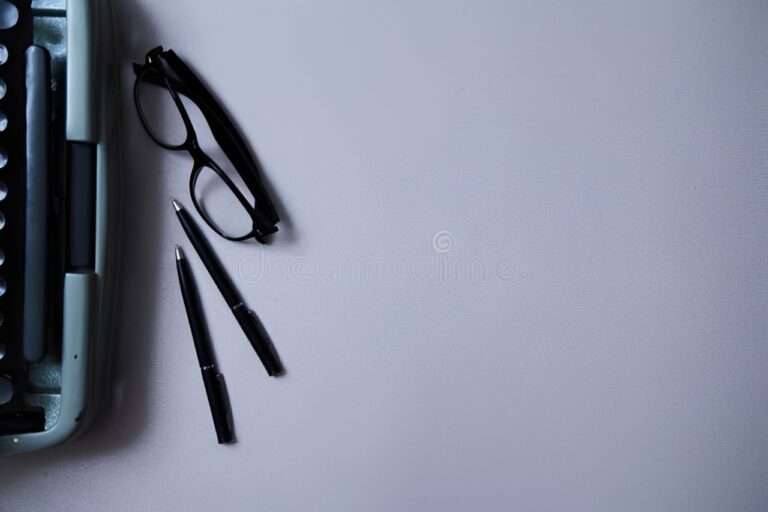 ESCRIBIR EN TIEMPOS DE MEGALOMANÍAS EXTREMAS. Por Fidel Carlos Flores (*)